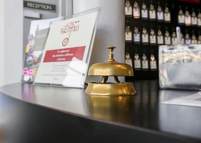 Brit Hotel Terminus