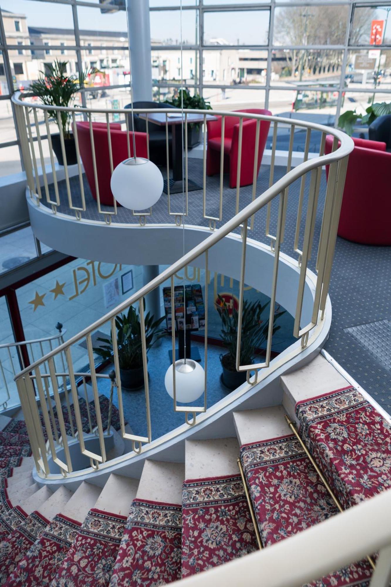 Brit Terminus Hotel 3*