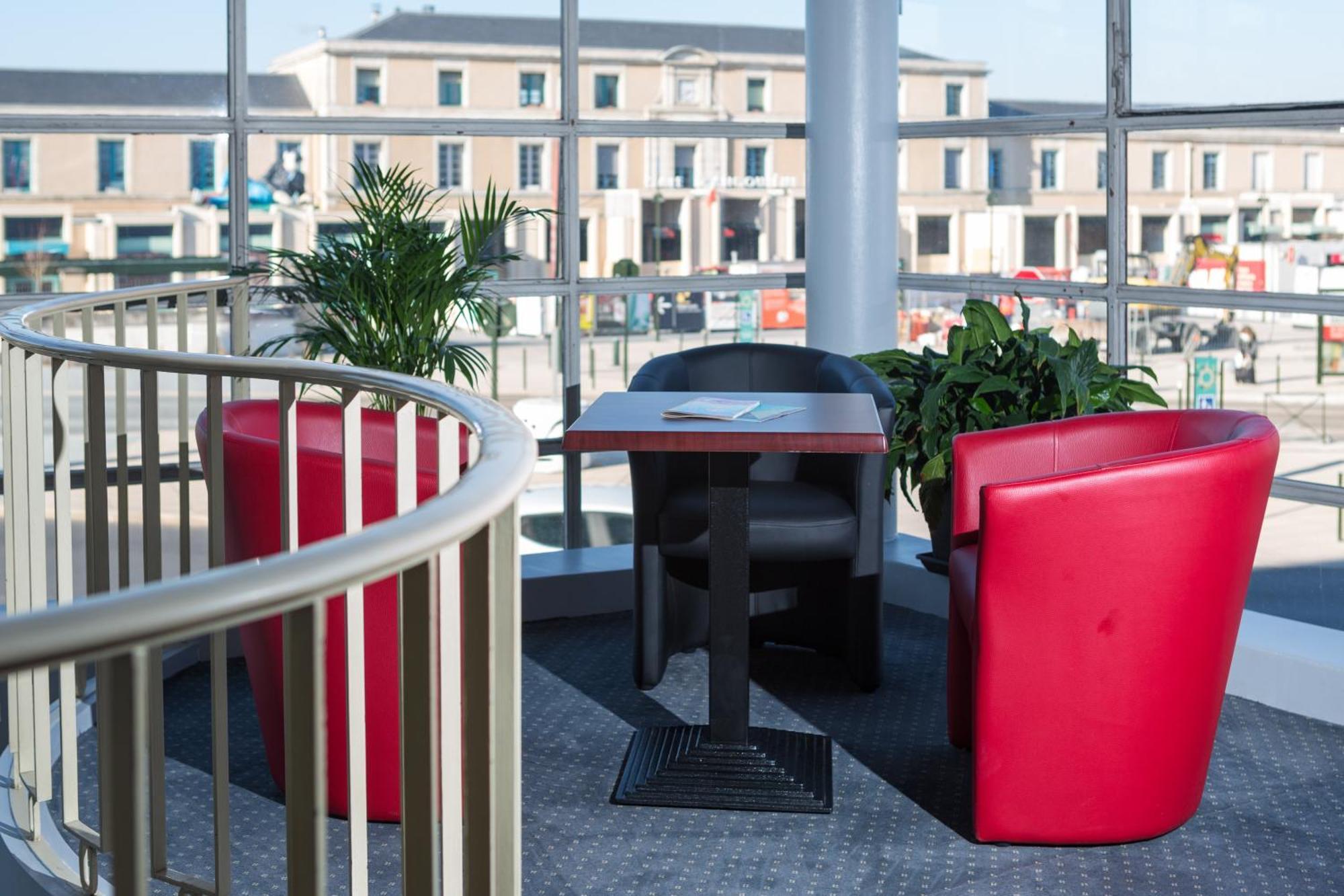 Brit Terminus Hotel 3*