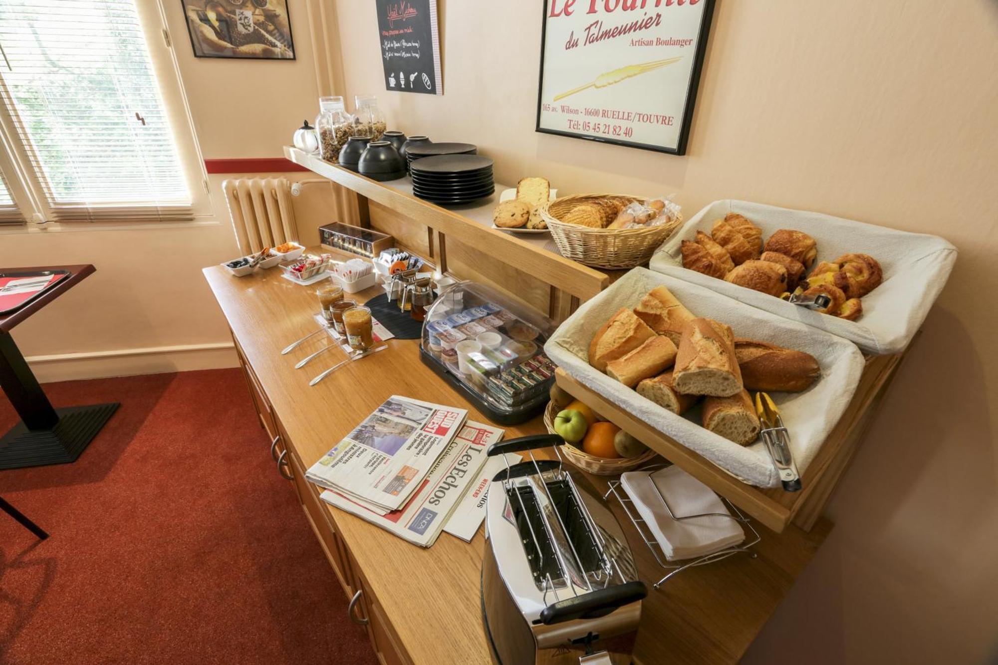 Hotel Brit Hotel Terminus 3*