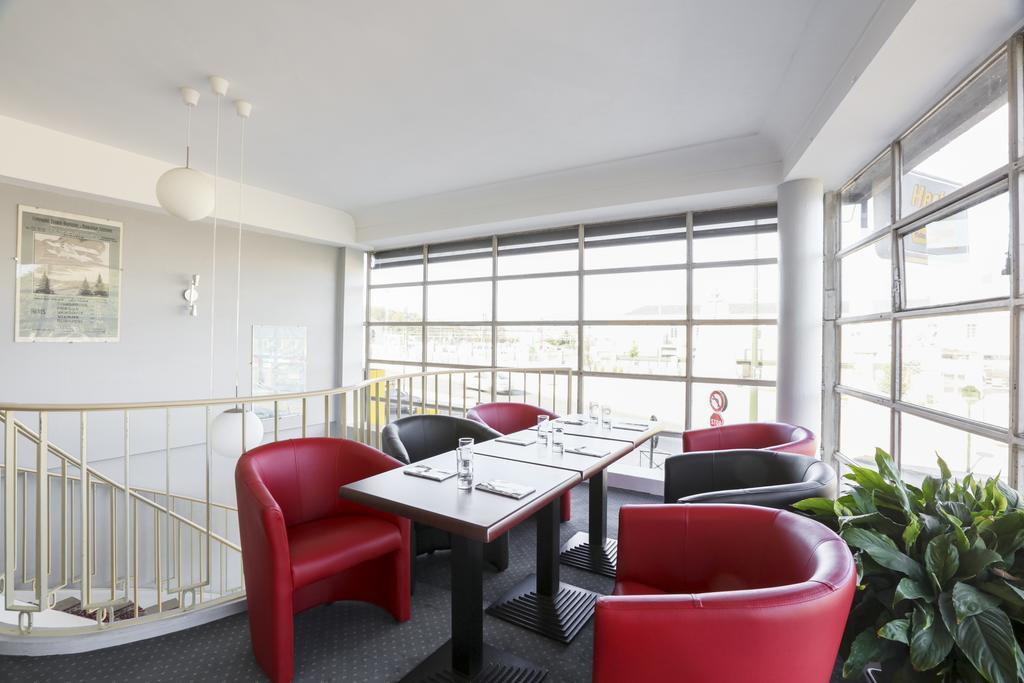 Brit Terminus Hotel 3*