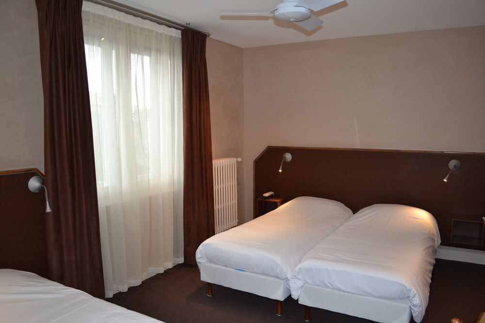 Brit Terminus Hotel 3*