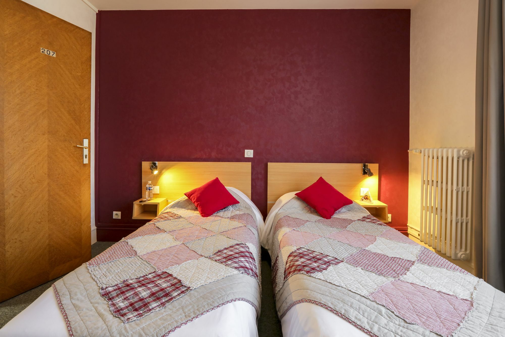 Brit Terminus Hotel 3*